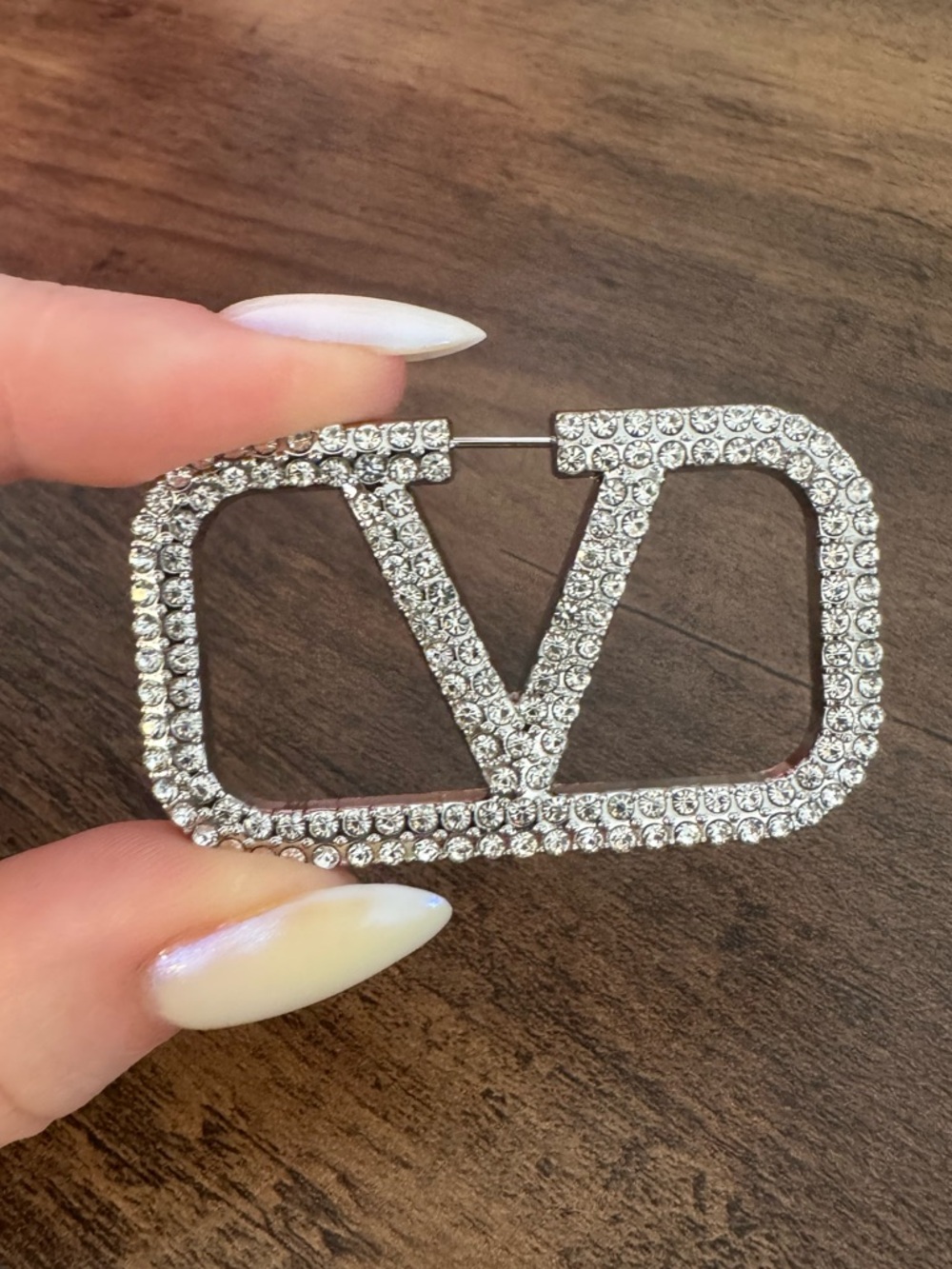 New Rhinestone V-Accent Brooch Pin - Silver Tone